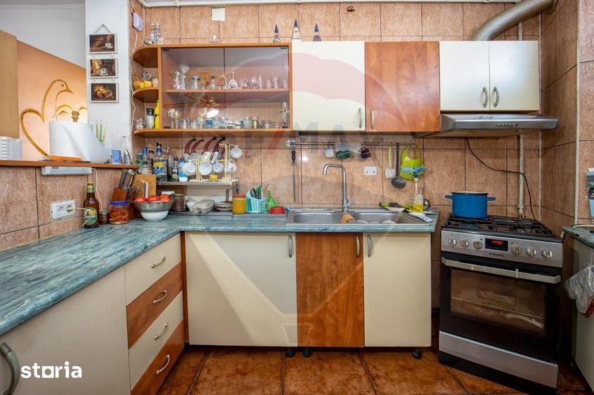 Casă cu 4 camere cu Teren 60 Mp în Bartolomeu