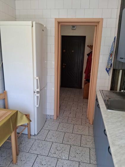 Apartament cu 2 camere semidecomandat în Titan