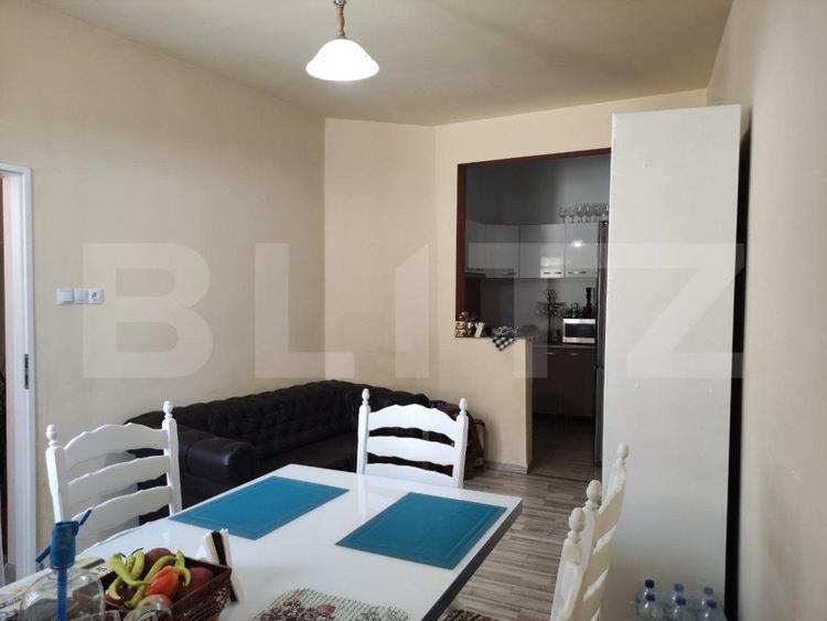 Casă individuală cu 3 camere cu Garaj în Central