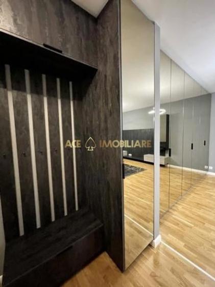 Apartament cu 2 camere semidecomandat în 1 Mai