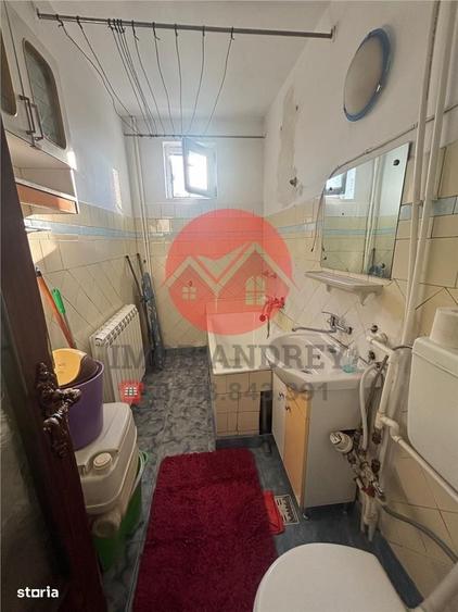Apartament 2 camere cu garaj, central, str. Isacciei - 1