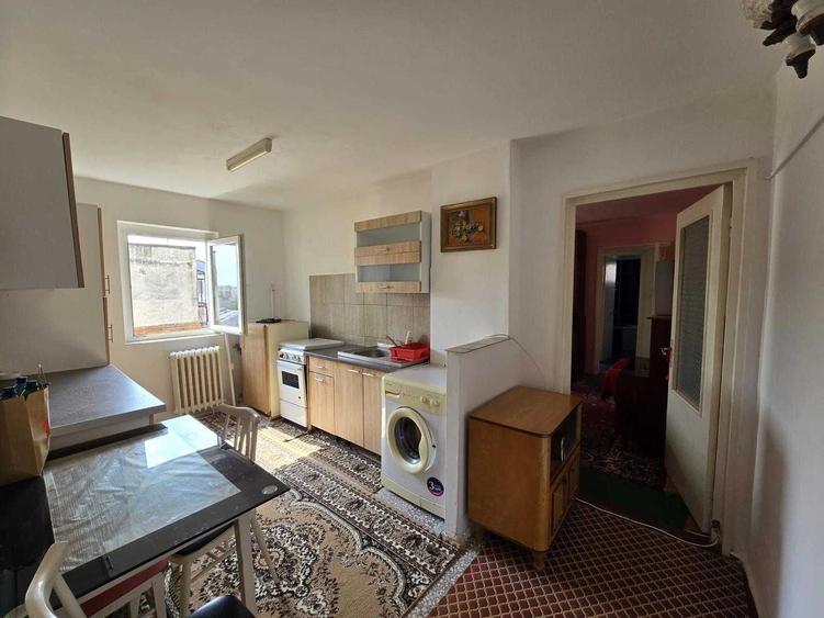 Apartament cu 2 camere semidecomandat în Olimpia-Stadion