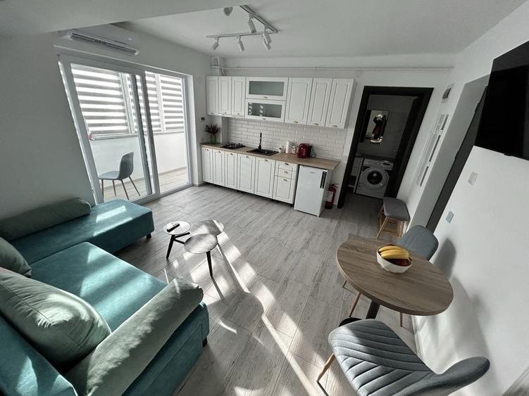 Apartament cu 2 camere decomandat în Exterior Vest