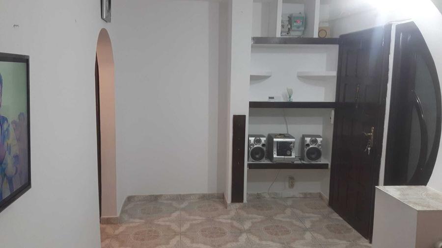 Apartament cu 2 camere decomandat în Rovine