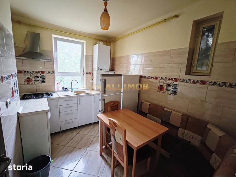 Apartament cu 2 camere semidecomandat, mobilat în Ultracentral