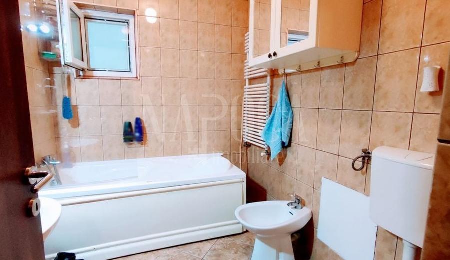 Casă individuală cu 3 camere cu Canalizare în Cantemir