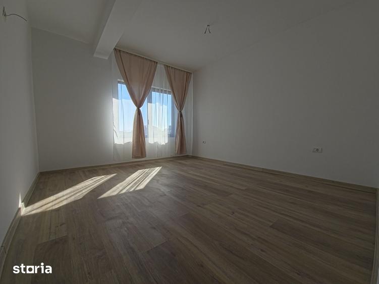 Casă cu 4 camere cu Teren 162 Mp în Central