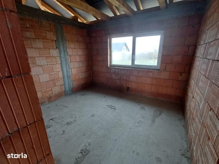 Casă cu 3 camere în Mocira