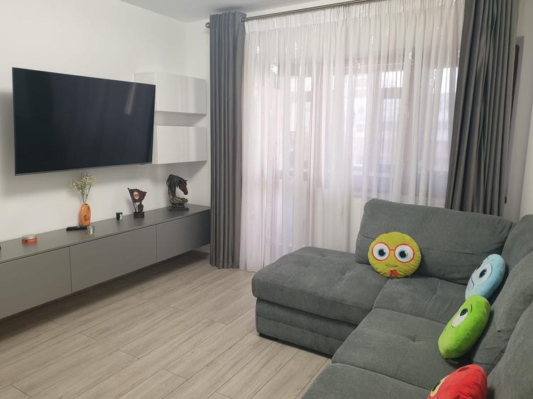 Apartament cu 3 camere decomandat în Nord