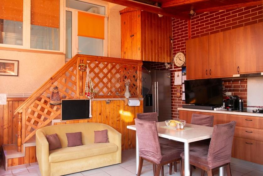 Casă individuală cu 7 camere cu Teren 607 Mp în Nord-Est