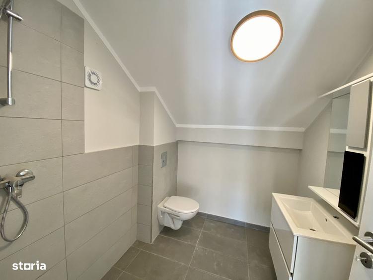 Apartament cu 4 camere, mobilat în Cristian