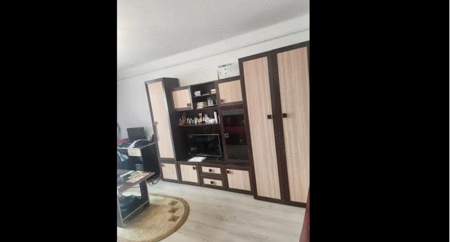 Apartament cu 2 camere decomandat în Valea Lupului