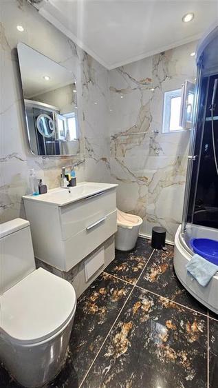 Apartament cu 2 camere decomandat în Galata