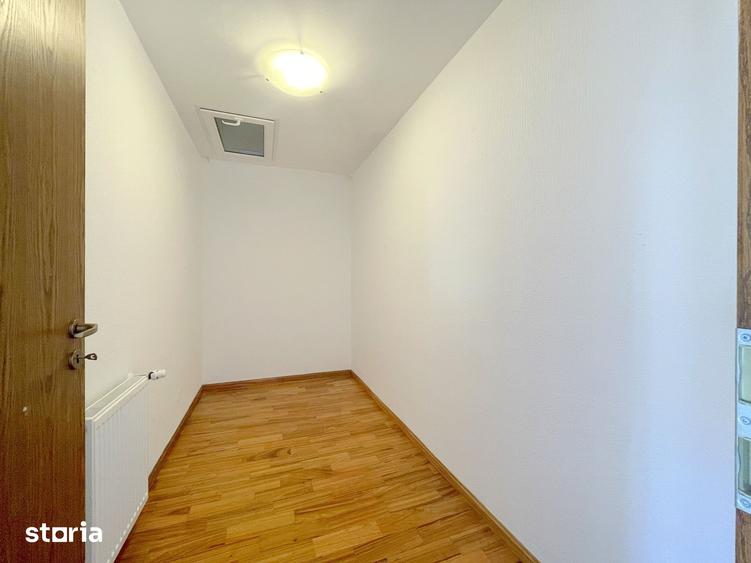 Casă cu 5 camere cu Teren 325 Mp în Torontalului