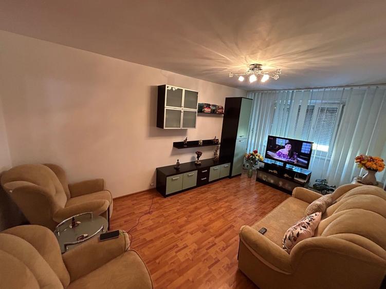 Apartament cu 3 camere decomandat în Nicolae Grigorescu