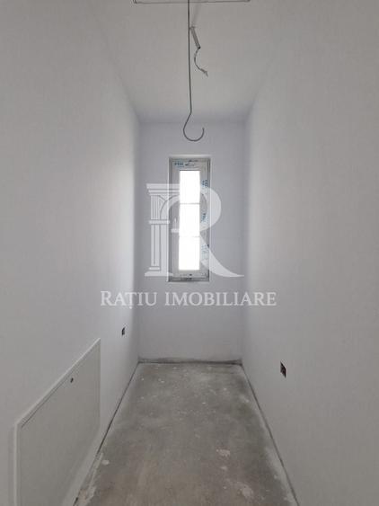Casă individuală cu 4 camere cu Canalizare în Cihei