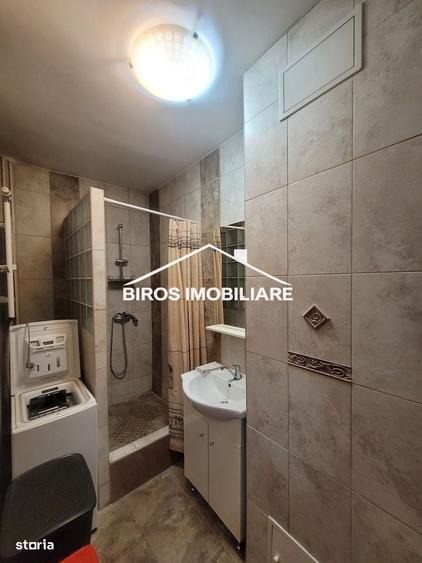 Garsonieră decomandată în Calea București