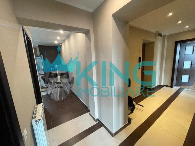 Apartament cu 3 camere decomandat, mobilat în Decebal