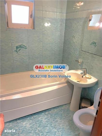 Apartament cu 4 camere semidecomandat, mobilat în Apărătorii Patriei