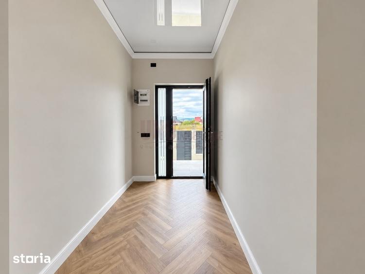 Casă cu 4 camere cu Teren 450 Mp în Rediu