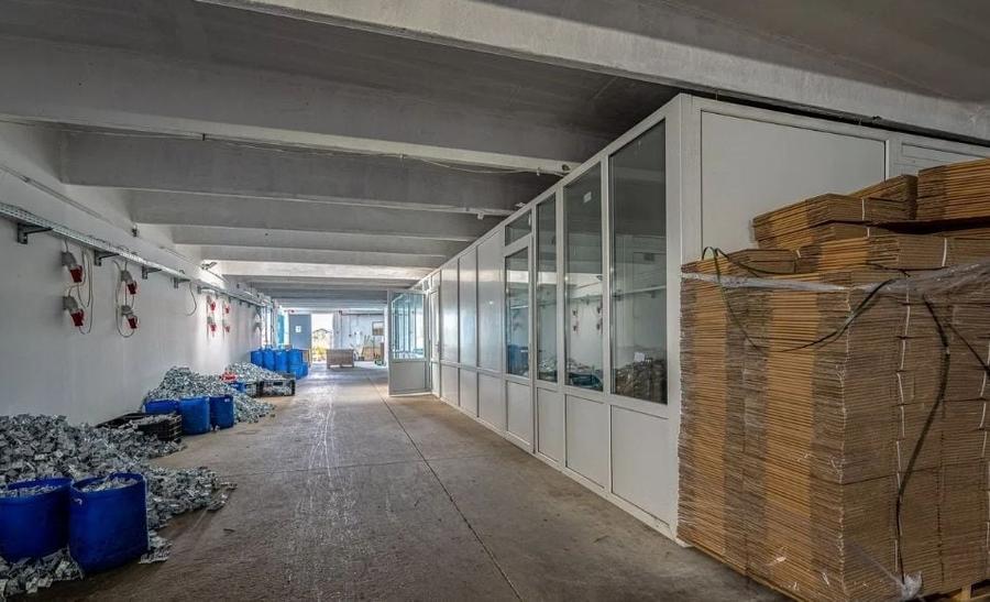 Spațiu industrial, de 3,356 mp, în Est