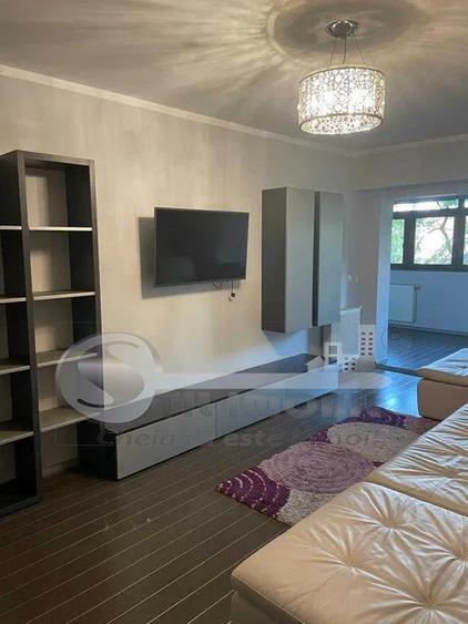 Apartament cu 2 camere decomandat în Gară