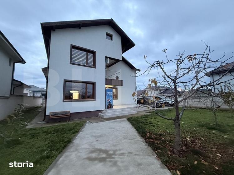 Casă cu 5 camere cu Teren 1025 Mp în Central