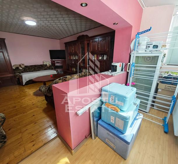 Apartament cu 2 camere decomandat în Bucovina