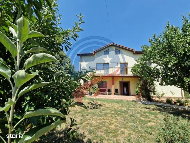 Casă cu 4 camere în Coșoveni