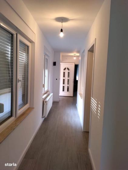 Casă cu 4 camere în Nepos