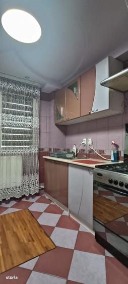Apartament cu 2 camere semidecomandat în Micro 3