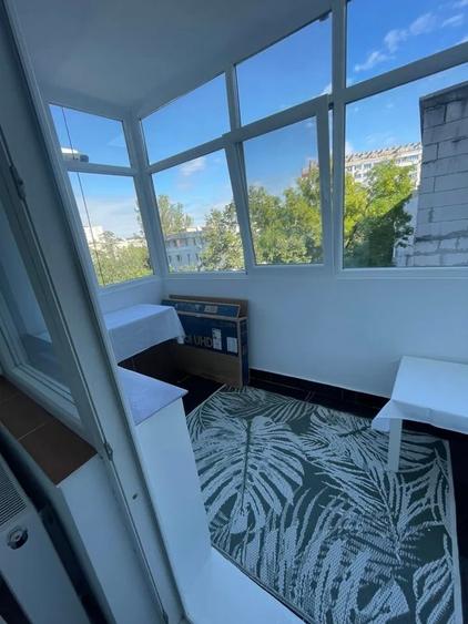 Apartament cu 2 camere semidecomandat în Podu Roș
