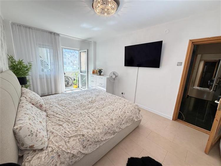 Inchiriere 3 camere zona Racadau gama LUX, etaj 5, insorit - 22