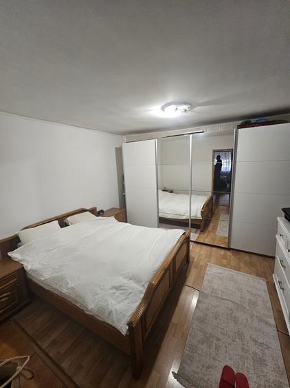 Casă cu 3 camere cu Canalizare în Chitila