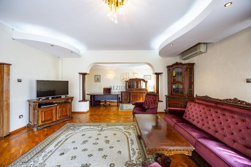 Casă individuală cu 18 camere cu Piscina în Brâncoveanu