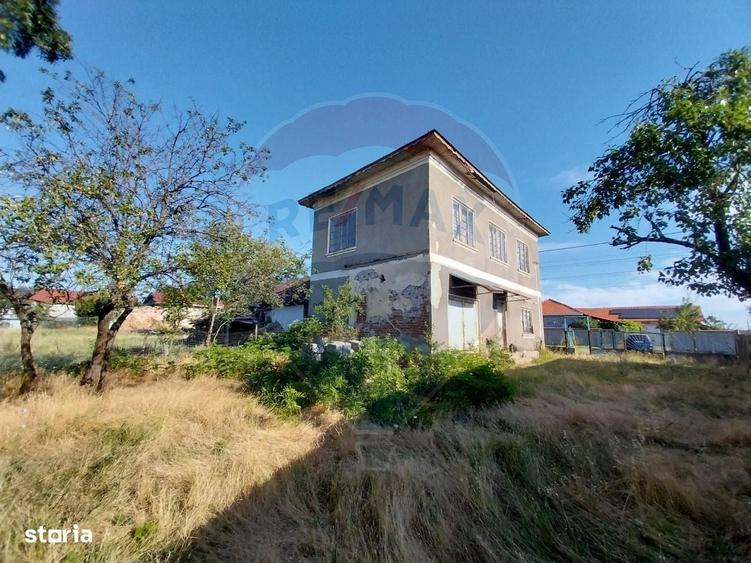 Casă cu 4 camere în Sărbătoarea