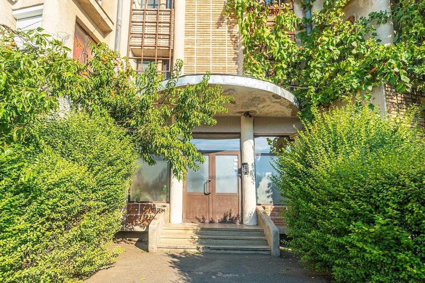 Garsonieră decomandată în UTA