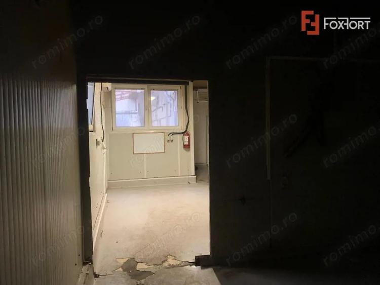 Spațiu comercial, de 502 mp, în Ronaț