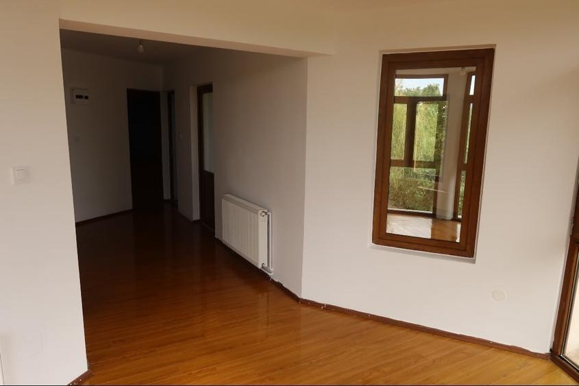 Casă individuală cu 5 camere cu Teren 1141 Mp în Rachieri