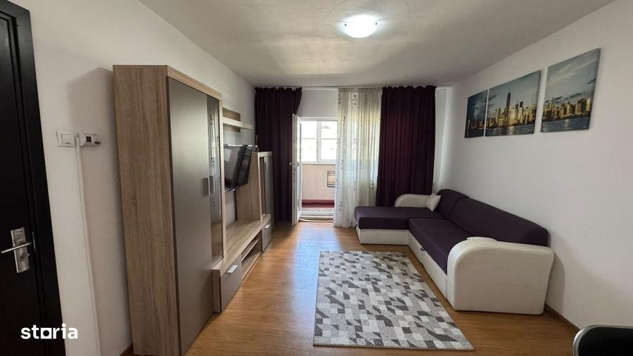 Apartament cu 2 camere decomandat în Energiei