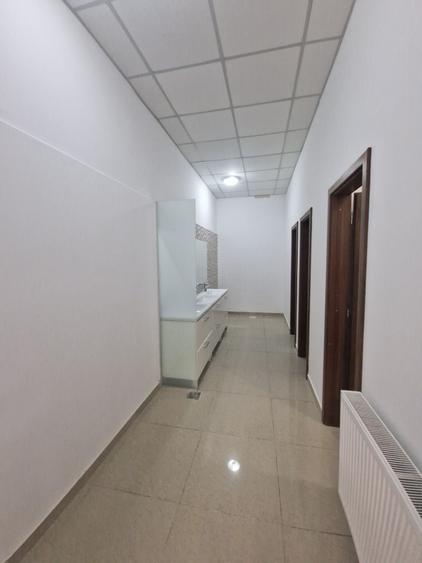 Spațiu comercial, de 200 mp, în Exterior Vest