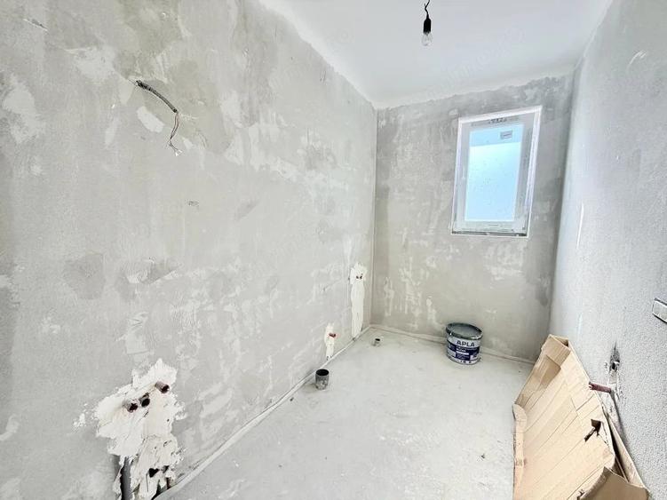 Casă cu 4 camere cu Teren 415 Mp în Albina