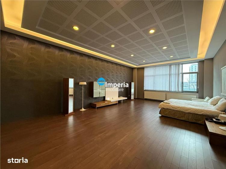 Spațiu comercial, de 360 mp, în Baza 3