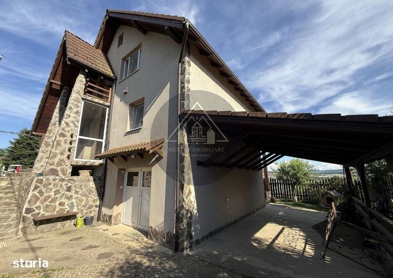 Casă cu 4 camere decomandat în Sebeș