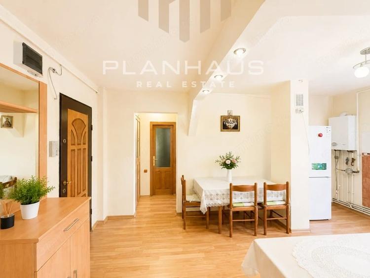 Apartament cu 2 camere decomandat în Central