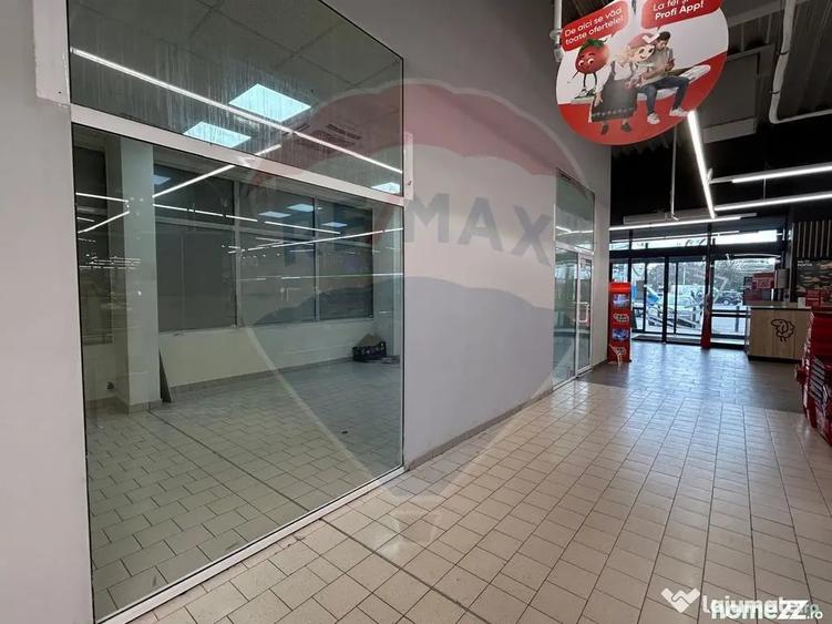 Spațiu comercial, de 58 mp, în Central