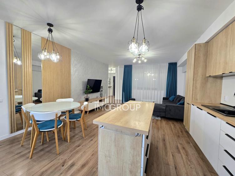 Apartament cu 3 camere semidecomandat, mobilat în Gheorgheni