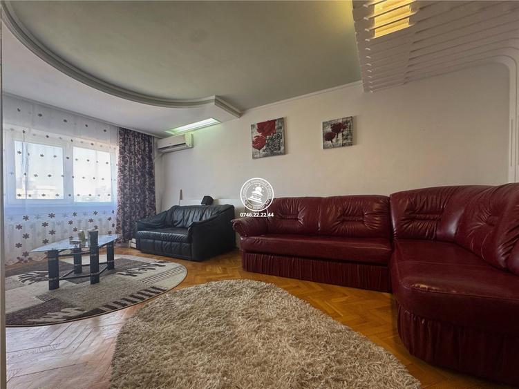 Apartament cu 3 camere decomandat, mobilat în Nicolina