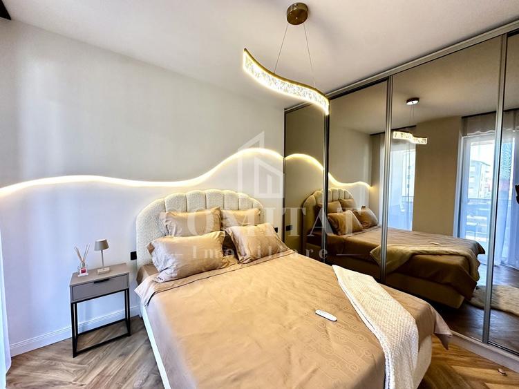 Apartament cu 3 camere semidecomandat, mobilat în Florești