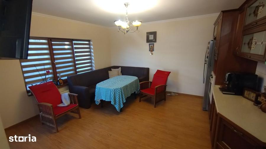 Casa caramida Valu lui Traian - 8
